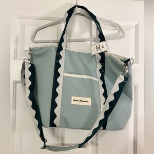 Business and Pleasure brand Insulated cooler tote